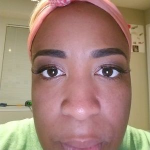 Meet your Posher, Chameka